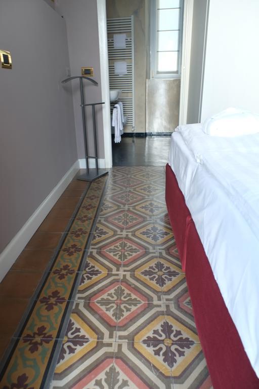 Michelangelo B&B Варена Екстериор снимка