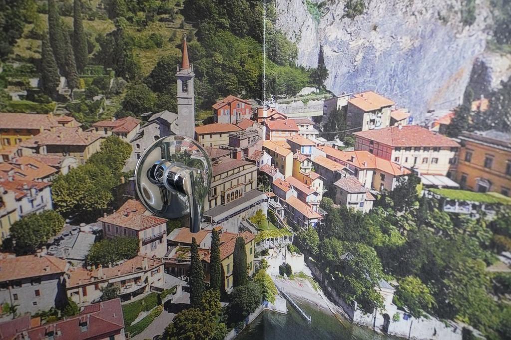 Michelangelo B&B Варена Екстериор снимка