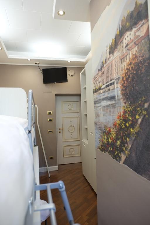 Michelangelo B&B Варена Екстериор снимка