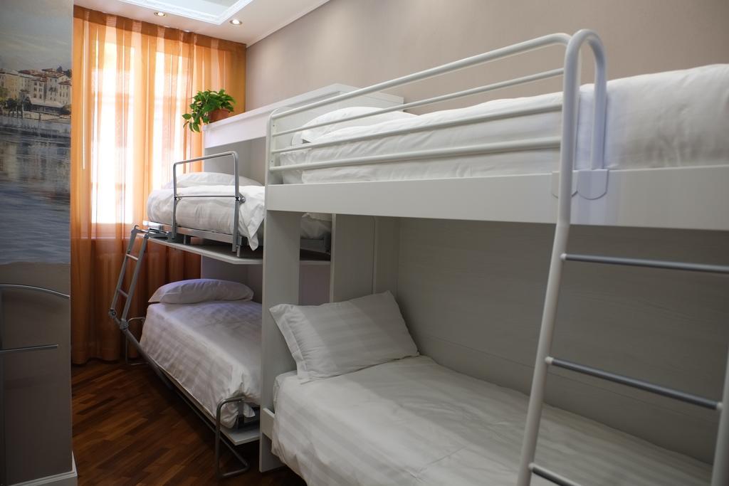 Michelangelo B&B Варена Екстериор снимка